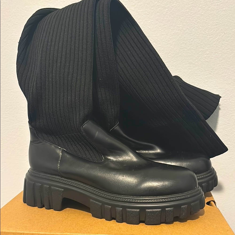 Black Men's Chunky Sole Boots